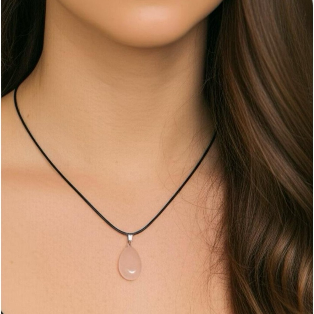 Vintage Oval Rose Quartz Stone Pendant Necklace